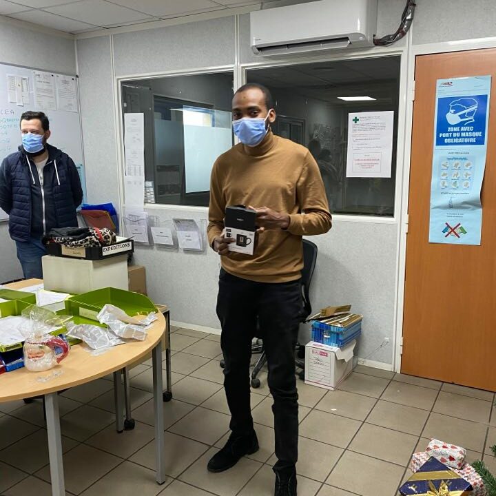 Toute l'équipe vous souhaite de bonnes fêtes.