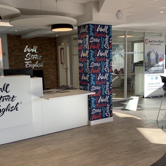 WAYLOG RENFORCE SON ANGLAIS CHEZ WALL STREET ENGLISH